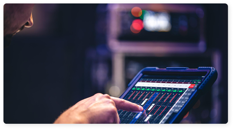 Real-time temperature monitoring tablet dashboard